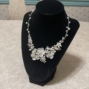 BNWT DAVID TUTERA EMBELLISHED BRIDAL LENORE NECKLACE WITH PEARL EARRINGS SET